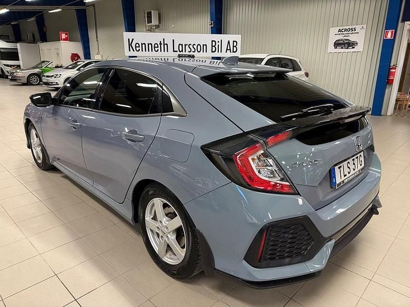 Begagnad Honda Civic 120 HK (88 kW) 2018 Mörkgrå Halvkombi