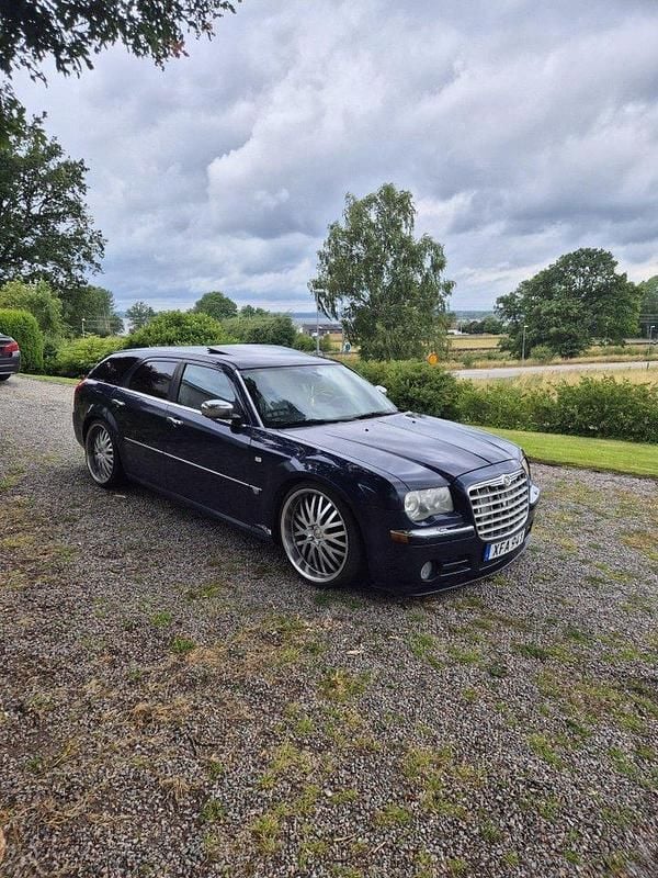 Blå Begagnad 2005 Chrysler 300C Touring Kombi | 38 000 kr - Bild 1/4