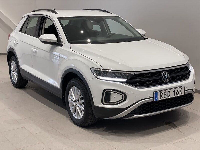 Vit (pure white) Begagnad 2022 VW T-Roc SUV | 244 900 kr (Bra pris) - Bild 1/4