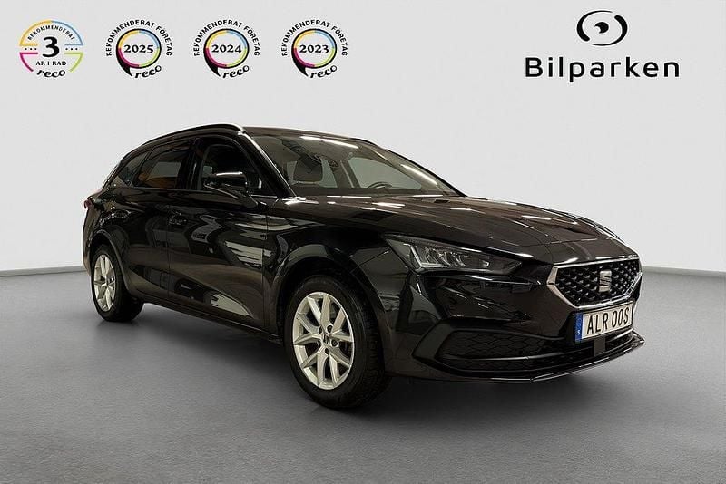 Svart Begagnad 2023 Seat Leon ST Style Kombi | 169 990 kr (Marknadspris) - Bild 1/4