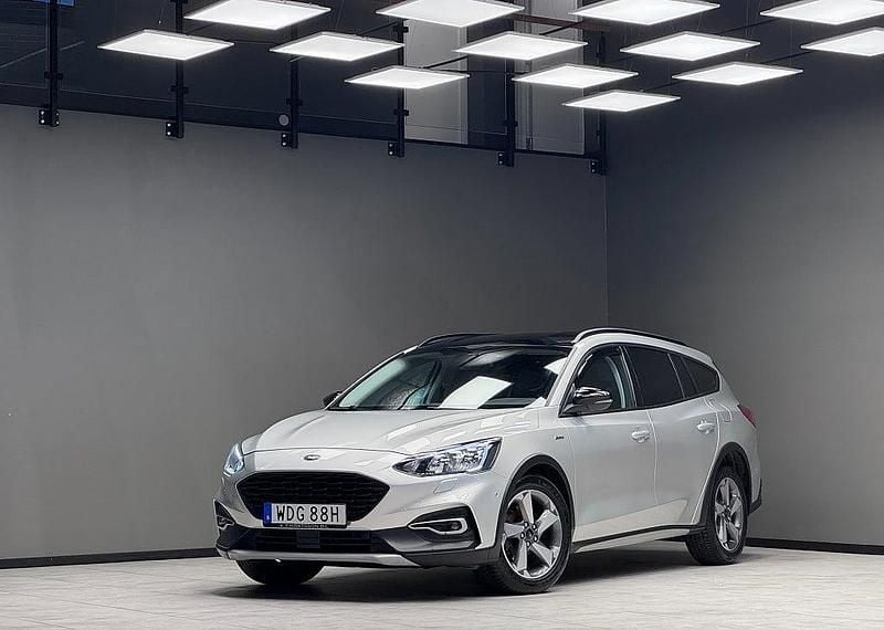 Grå Begagnad 2019 Ford Focus Active Kombi | 159 900 kr (Bra pris) - Bild 1/3