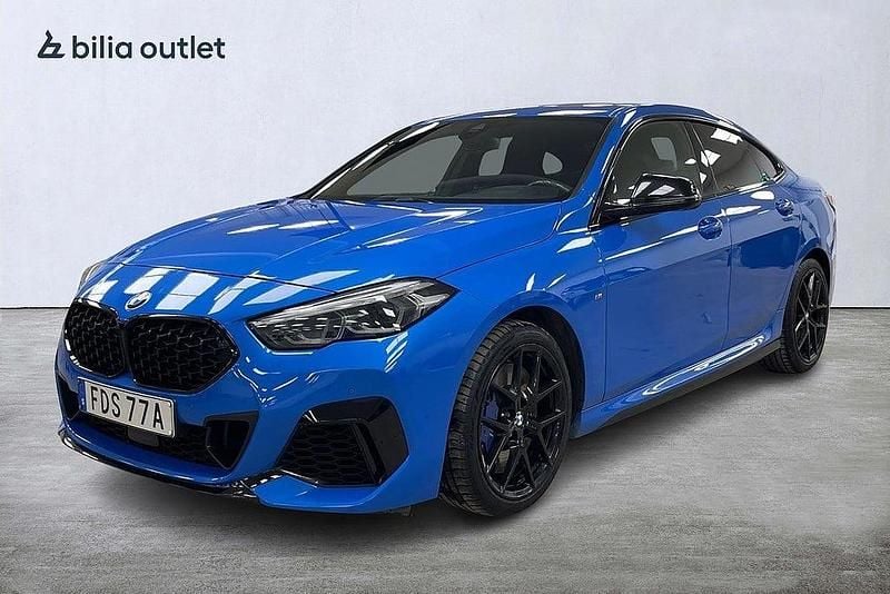 Blå Begagnad 2020 BMW M235 M Performance Sportkupé | 364 900 kr (Marknadspris) - Bild 1/4