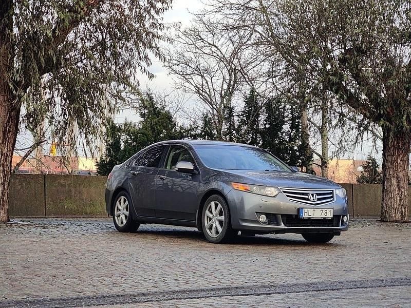 Begagnad Honda Accord 201 HK (147 kW) 2009 Sedan