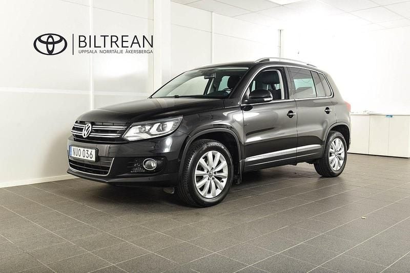 Svart Begagnad 2015 VW Tiguan Sportline SUV | 158 900 kr (Bra pris) - Bild 1/4
