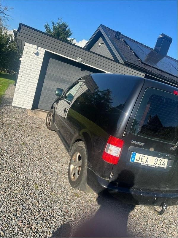 Svart Begagnad 2009 VW Caddy Minibuss | 34 000 kr (Bra pris) - Bild 1/4