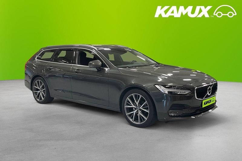 Silver/grå Begagnad 2019 Volvo V90 Momentum Kombi | 304 900 kr (Lite dyr) - Bild 1/4