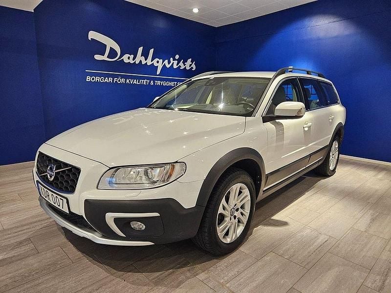 Vit Begagnad 2015 Volvo XC70 Standard SUV | 189 000 kr (Bra pris) - Bild 1/3