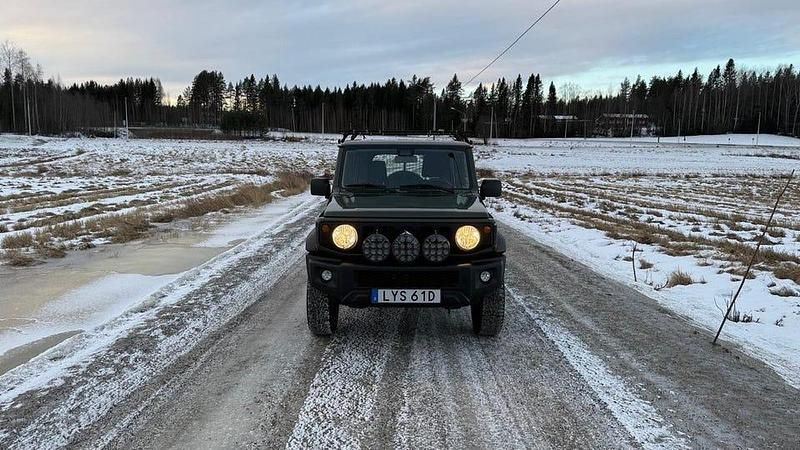 Begagnad Suzuki Jimny 102 HK (75 kW) 2021 Grön SUV