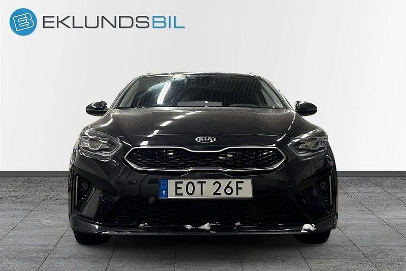 Begagnad Kia Ceed Sportswagon 141 HK (103 kW) 2020 Svart Kombi
