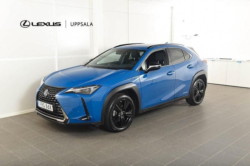 Blå Begagnad 2021 Lexus UX 250h SUV | 299 900 kr (Marknadspris) - Bild 1/4