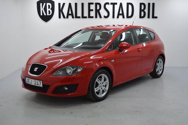 Röd Begagnad 2010 Seat Leon Ecomotive Halvkombi | 54 900 kr (Lite dyr) - Bild 1/4