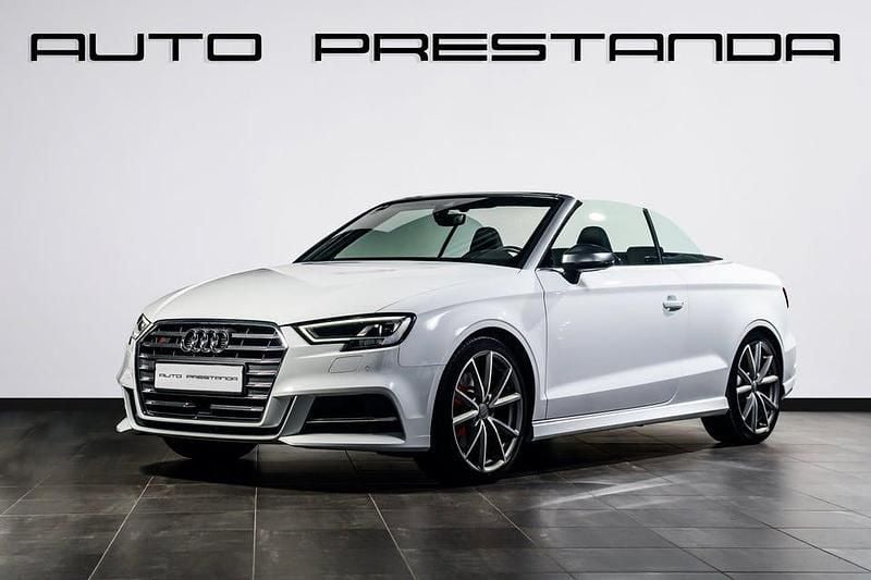 Glaciärvit metallic Begagnad 2017 Audi S3 Design | 399 000 kr (Marknadspris) - Bild 1/4