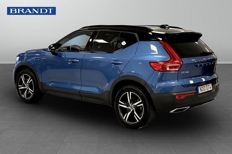 Begagnad Volvo XC40 R-Design 192 HK (141 kW) 2019 Blå SUV
