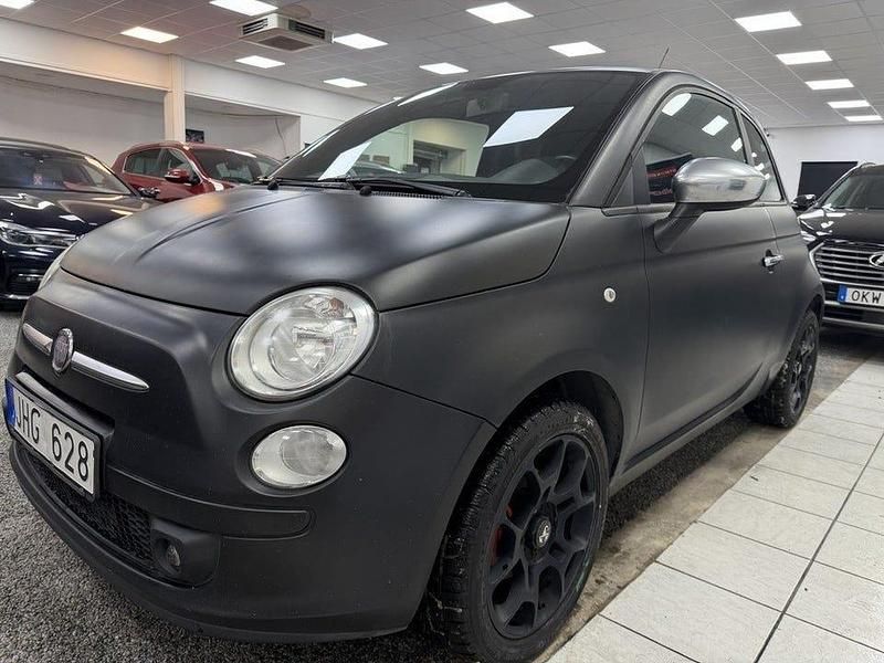 Begagnad Fiat 500 101 HK (74 kW) 2011 Svart