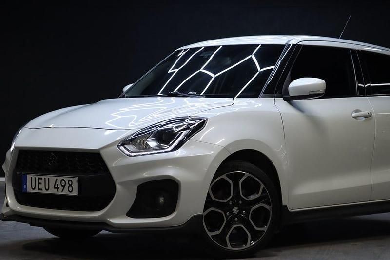 Begagnad Suzuki Swift Sport 140 HK (102 kW) 2018 Vit Halvkombi
