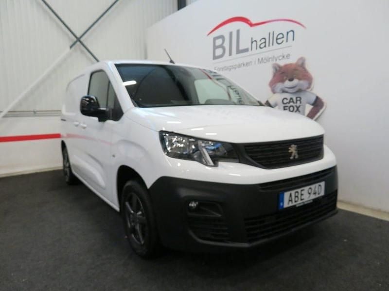 Vit Begagnad 2022 Peugeot Partner Van | 169 000 kr (Marknadspris) - Bild 1/4