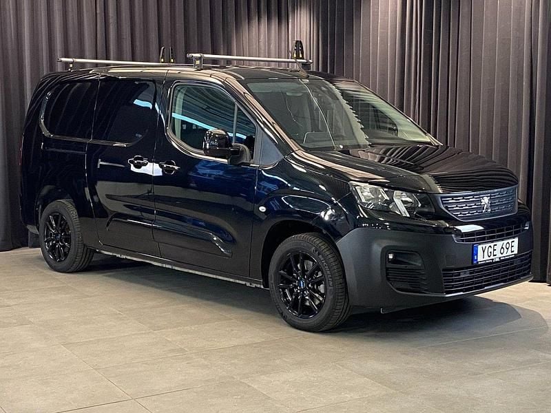 Svart Begagnad 2023 Peugeot Partner Van | 295 000 kr - Bild 1/4