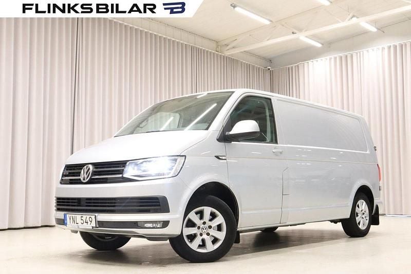 Silver (reflexsilver metallic) Begagnad 2018 VW T6 Van | 179 700 kr (Marknadspris) - Bild 1/4