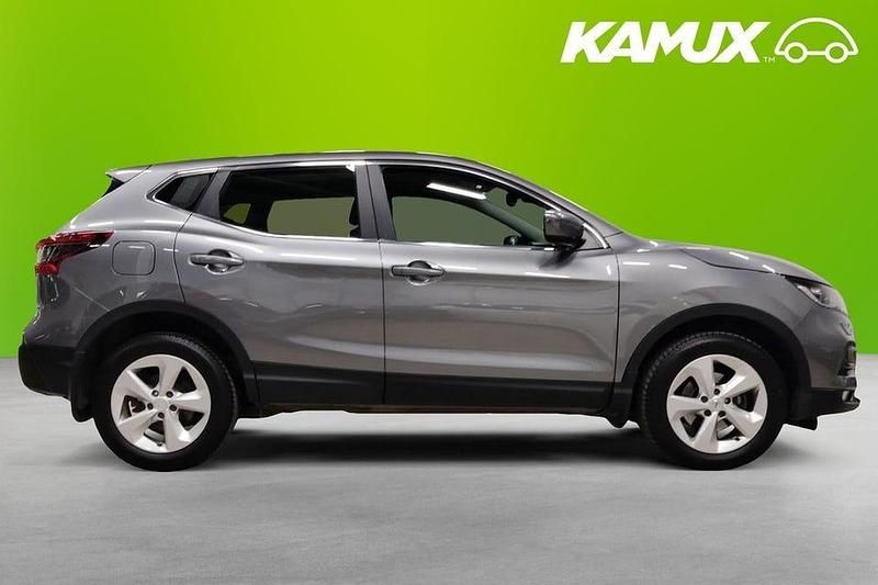 Begagnad Nissan Qashqai 131 HK (96 kW) 2018 Silver/grå SUV