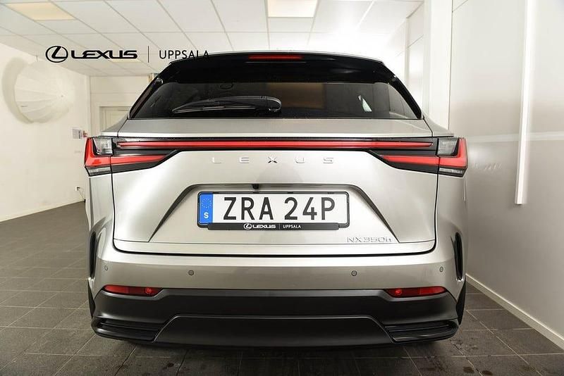 Begagnad Lexus NX350h Executive Line 242 HK (177 kW) 2023 Grå metallic SUV