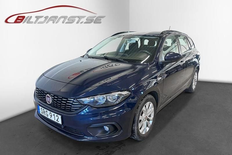 Blå Begagnad 2018 Fiat Tipo Lounge Kombi | 109 900 kr (Bra pris) - Bild 1/4