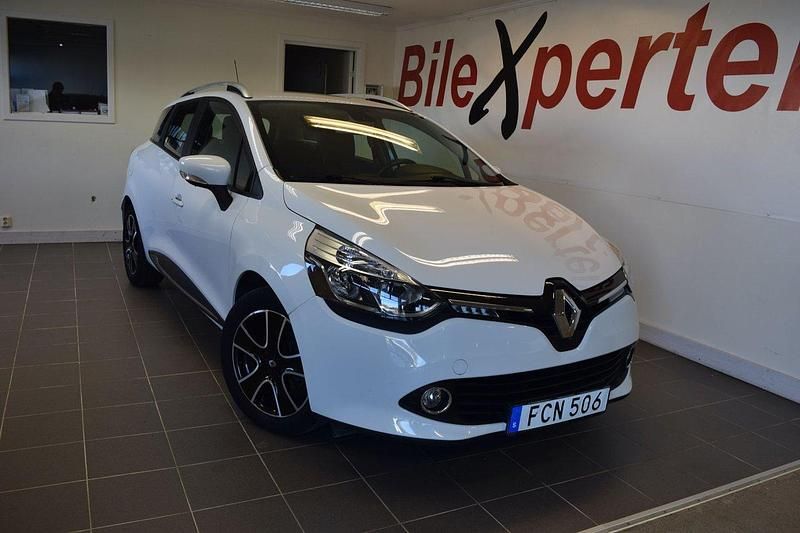 Vit Begagnad 2015 Renault Clio GrandTour Kombi | 79 900 kr (Marknadspris) - Bild 1/4