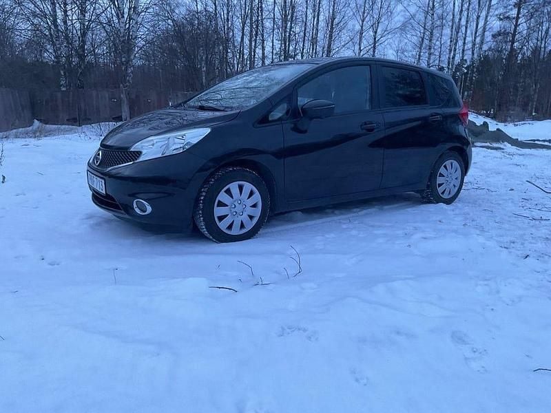Begagnad Nissan Note S 98 HK (72 kW) 2014 Svart Halvkombi
