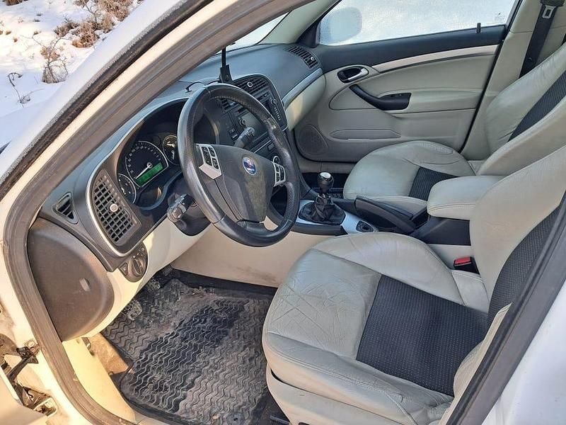 Begagnad Saab 9-3 160 HK (117 kW) 2011 Kombi