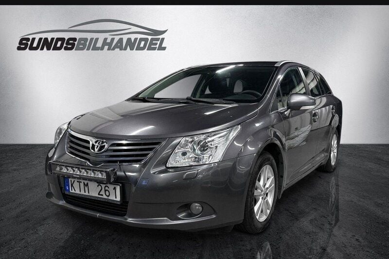 Mörkgrå Begagnad 2010 Toyota Avensis Business Edition Kombi | 39 900 kr (Marknadspris) - Bild 1/4