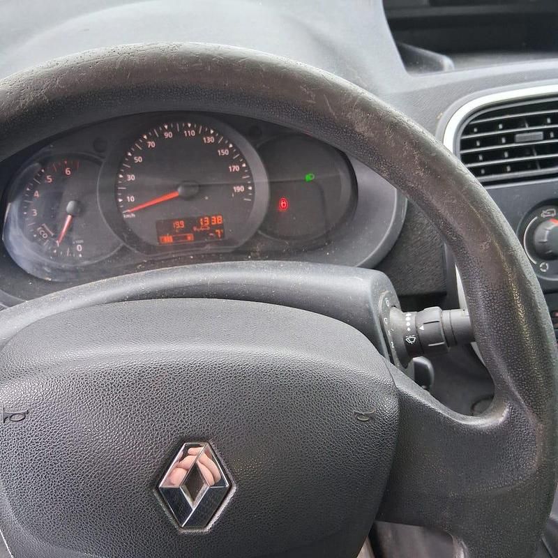 Begagnad Renault Kangoo 90 HK (66 kW) 2015 Minibuss