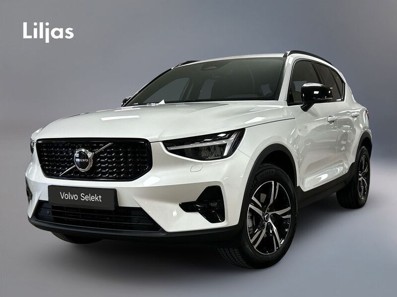 Vit Begagnad 2025 Volvo XC40 Plus SUV | 419 000 kr (Marknadspris) - Bild 1/4