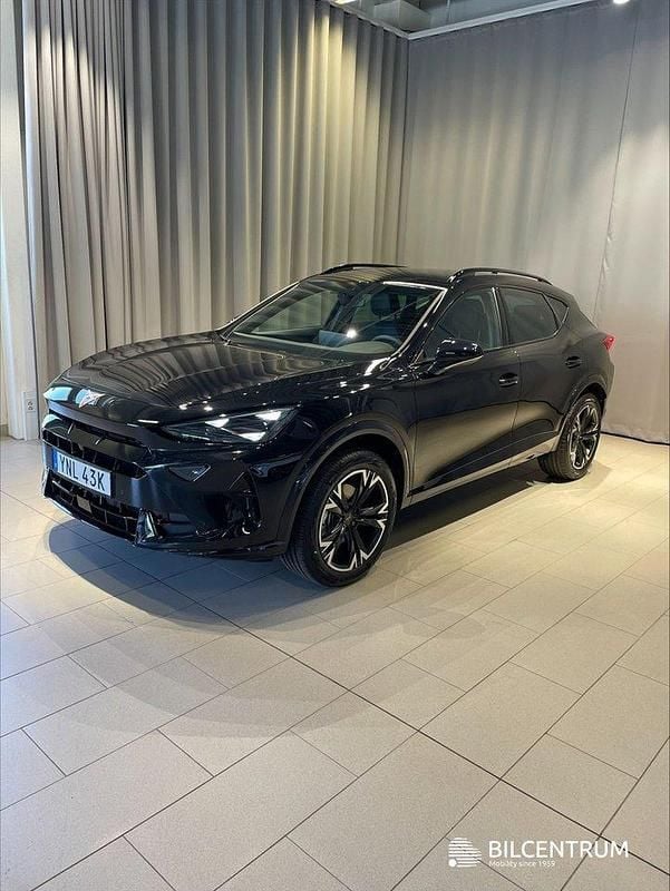Svart Ny 2025 Cupra Formentor SUV | 409 900 kr (Marknadspris) - Bild 1/4