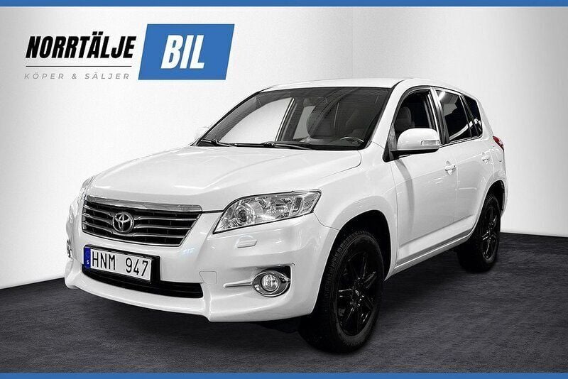 Vit Begagnad 2010 Toyota RAV4 SUV | 119 900 kr (Marknadspris) - Bild 1/3