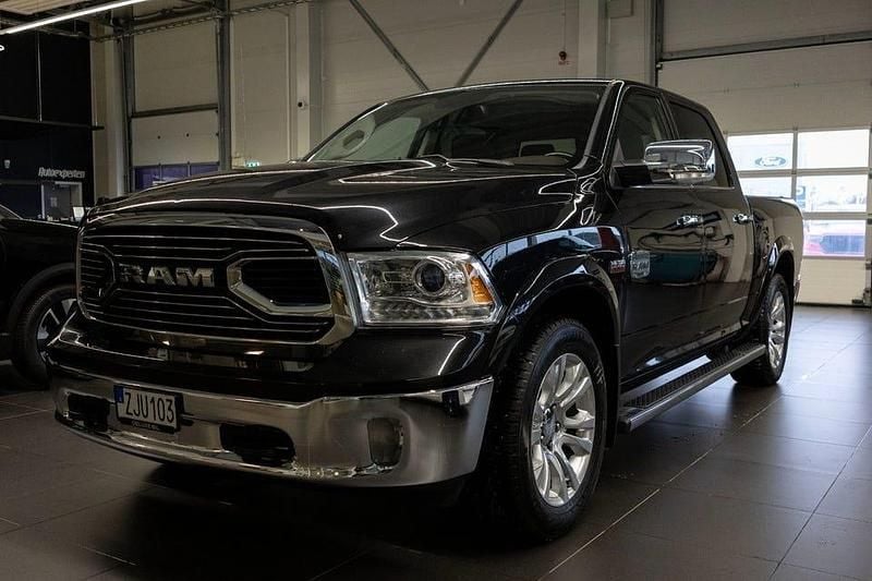 Begagnad Dodge Ram 394 HK (289 kW) 2018 Svart