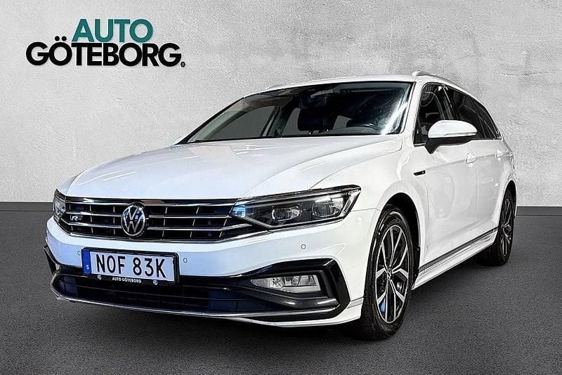 Vit Begagnad 2021 VW Passat GT Kombi | 224 900 kr (Bra pris) - Bild 1/4