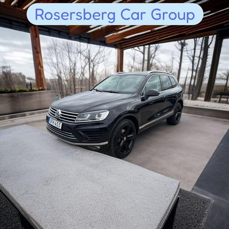 Svart Begagnad 2015 VW Touareg SUV | 179 900 kr (Bra pris) - Bild 1/4