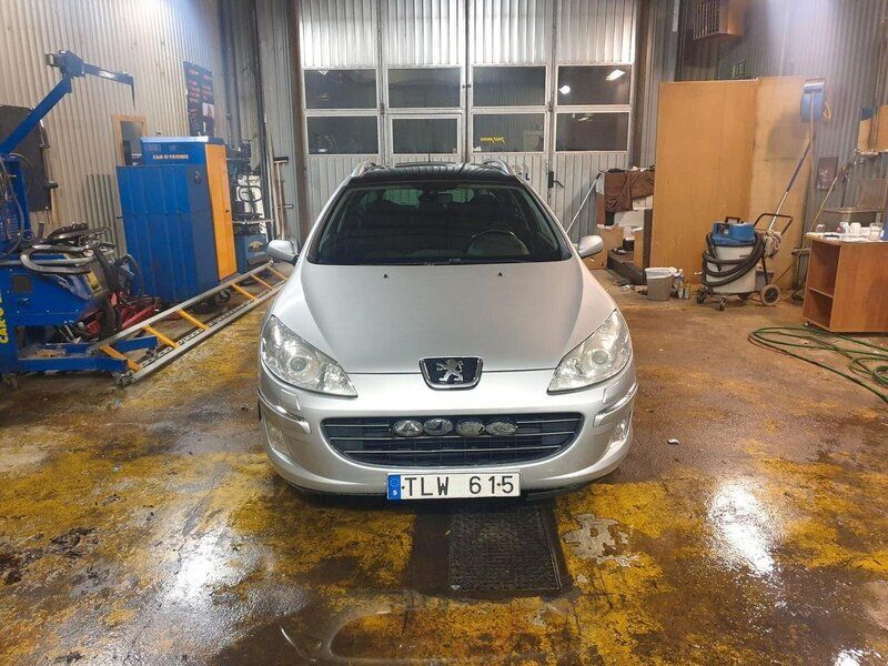Ljusgrå Begagnad 2007 Peugeot 407 Kombi | 21 900 kr (Marknadspris) - Bild 1/3