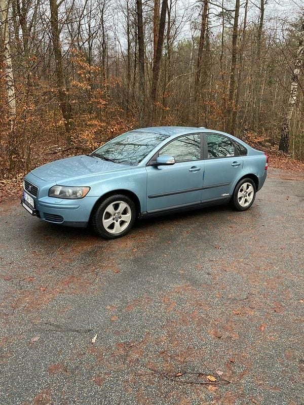 Begagnad 2007 Volvo S40 Sedan | 16 000 kr (Bra pris) - Bild 1/4