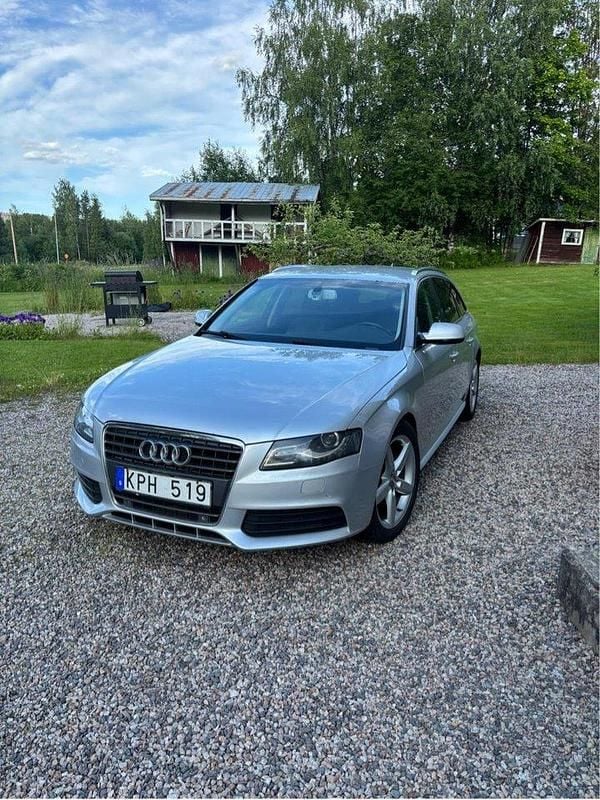 Silver Begagnad 2010 Audi A4 Kombi | 60 000 kr (Marknadspris) - Bild 1/4