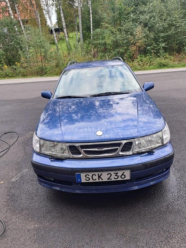Begagnad Saab 9-5 Aero 230 HK (169 kW) 2001 Kombi