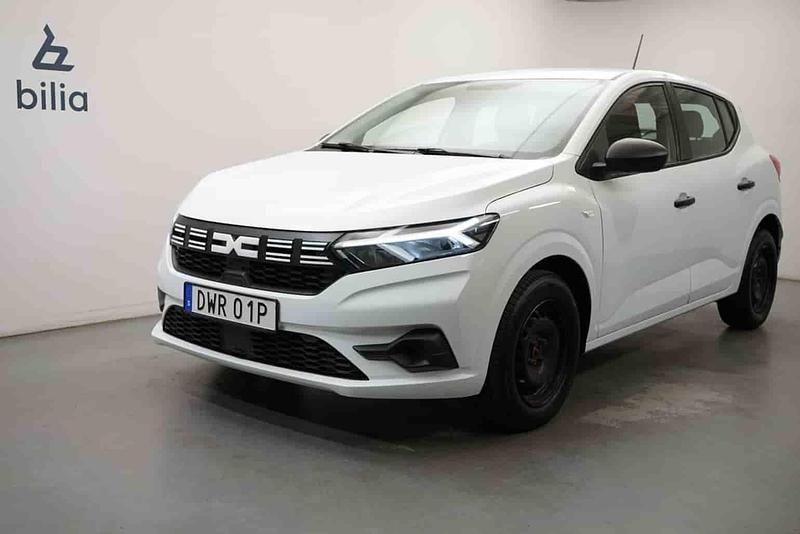 Vit Begagnad 2024 Dacia Sandero Halvkombi | 149 900 kr (Marknadspris) - Bild 1/1