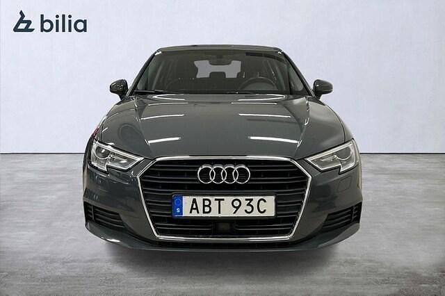 Begagnad Audi A3 Proline 151 HK (111 kW) 2020 Nanogrå metallic Sedan