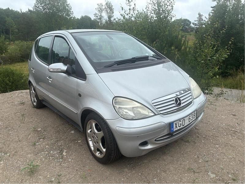 Silver Begagnad 2004 Mercedes A160 Avantgarde Halvkombi | 15 000 kr - Bild 1/4