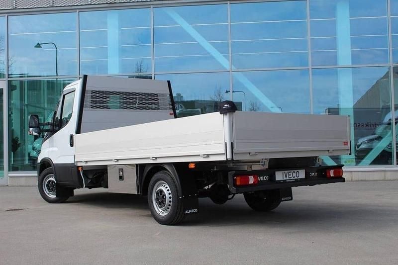 Ny Iveco Daily 156 HK (114 kW) 2025 Vit