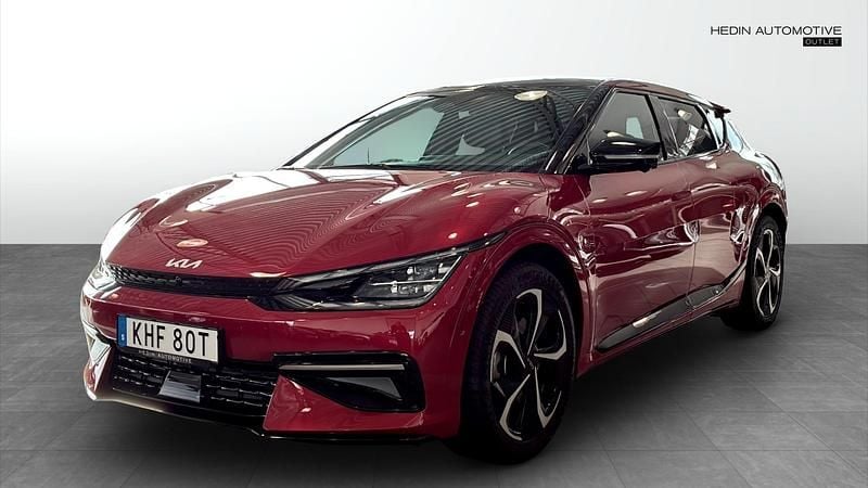 Röd (red) Begagnad 2023 Kia EV6 2 SUV | 429 900 kr - Bild 1/4