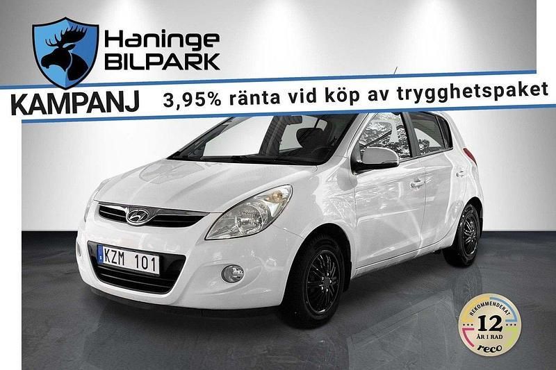 Vit Begagnad 2012 Hyundai i20 Halvkombi | 39 900 kr (Marknadspris) - Bild 1/2