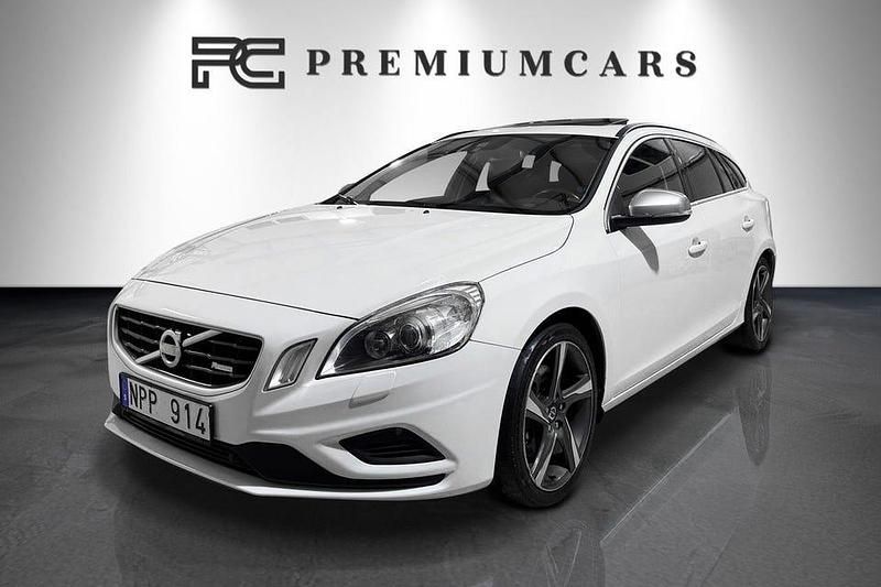 Begagnad Volvo V60 R-Design 163 HK (119 kW) 2013 Vit Kombi