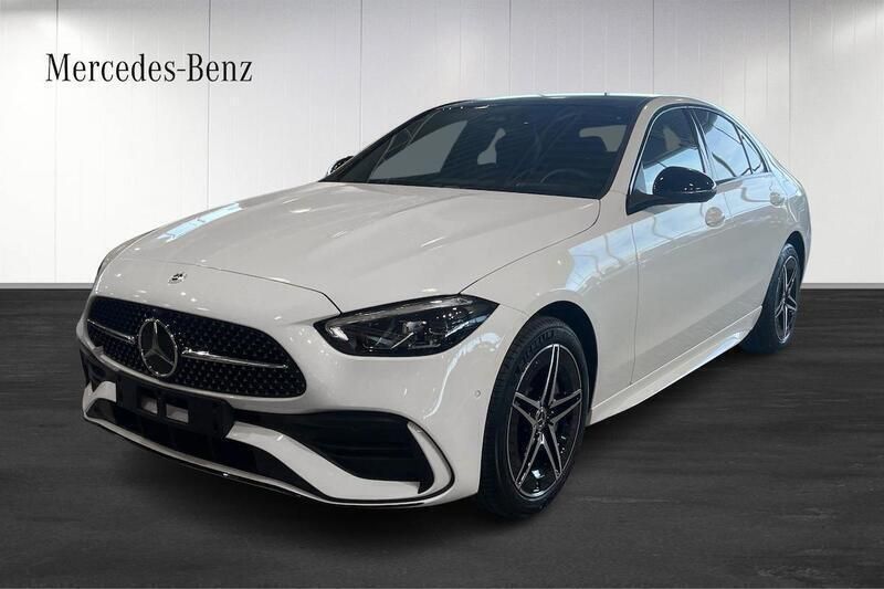 Vit Ny 2024 Mercedes C300e Advanced Plus Sedan | 619 900 kr (Marknadspris) - Bild 1/4