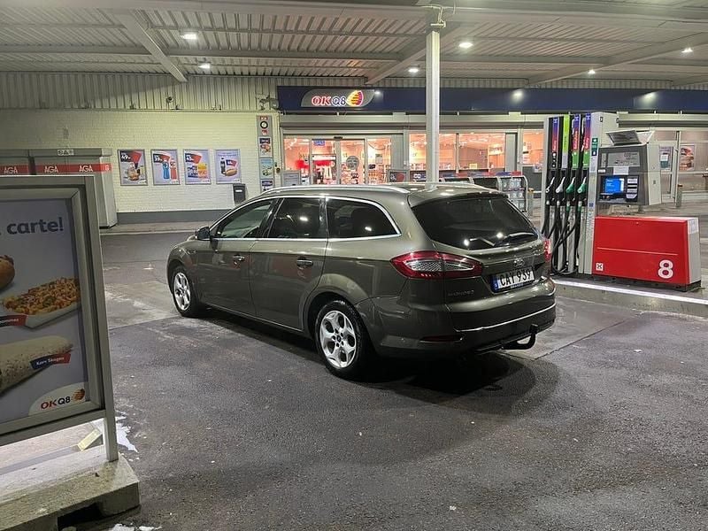 Begagnad Ford Mondeo 140 HK (102 kW) 2014 Kombi