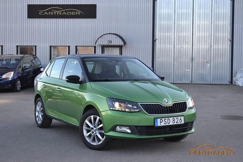 Grön Begagnad 2018 Skoda Fabia Style | 79 900 kr (Marknadspris) - Bild 1/4